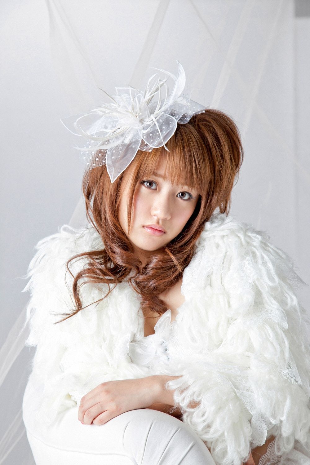 Minami Takahashi Trang 2 No.e374e4